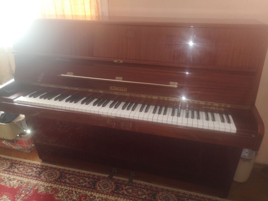 Немско пиано,, Рьониш,, модел Де лукс Коледна цена