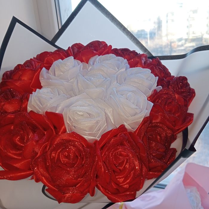 Букет из атласной ленты