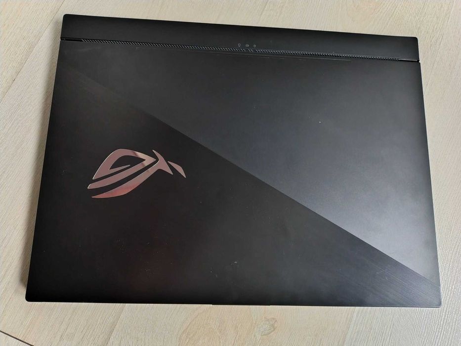 ASUS Zephyrus S15 Intel i7 9750H, 24GB RAM, 1TB SSD, 15", RTX 2070