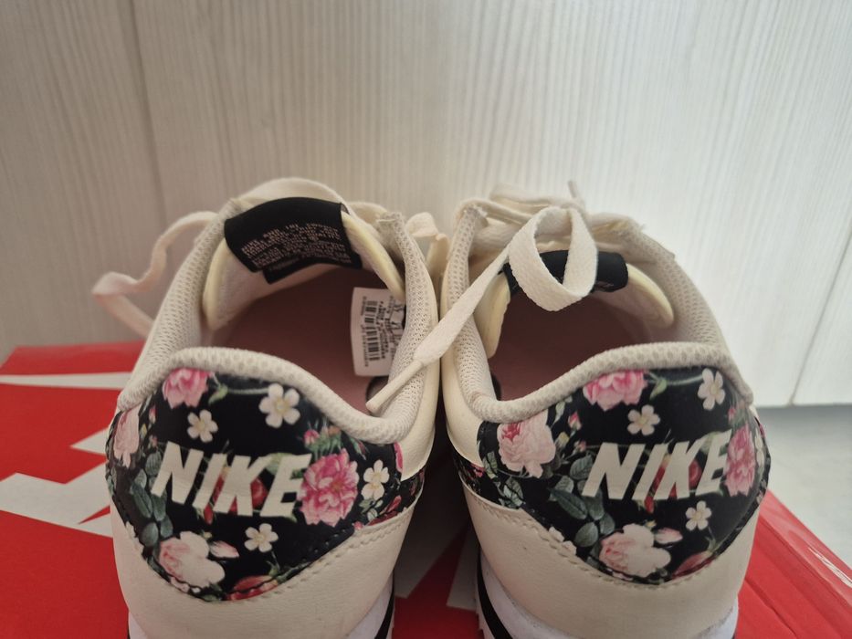 Маратонки Найк Кортез