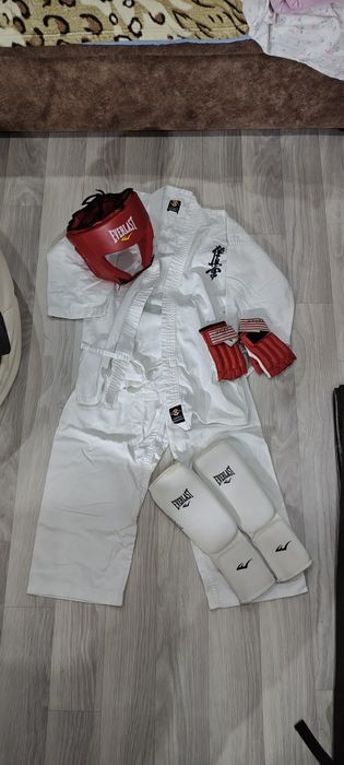 Продам оригинальное кимано