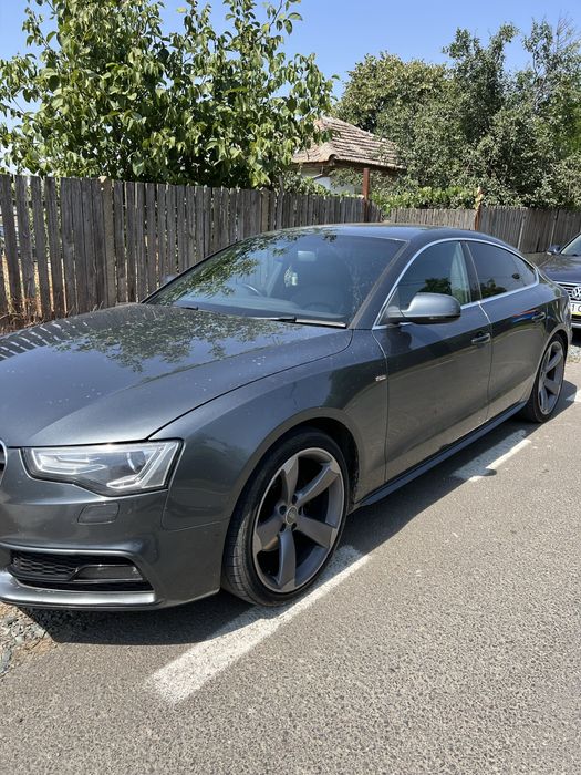 Dezmembrez Audi A5 facelift CGLC culoare LZ7S