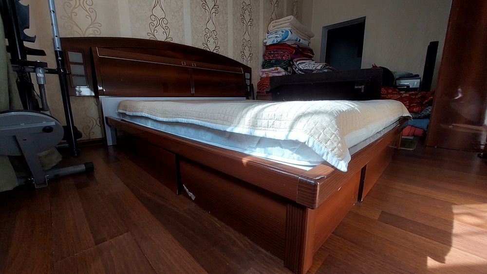 Кровать 2 местная .