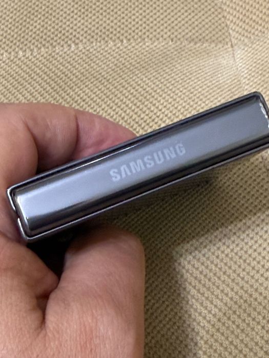 Samsung flip 5 256 gb