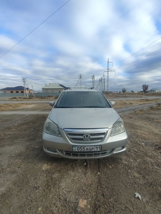 Тез арада сатылады Honda Odyssey