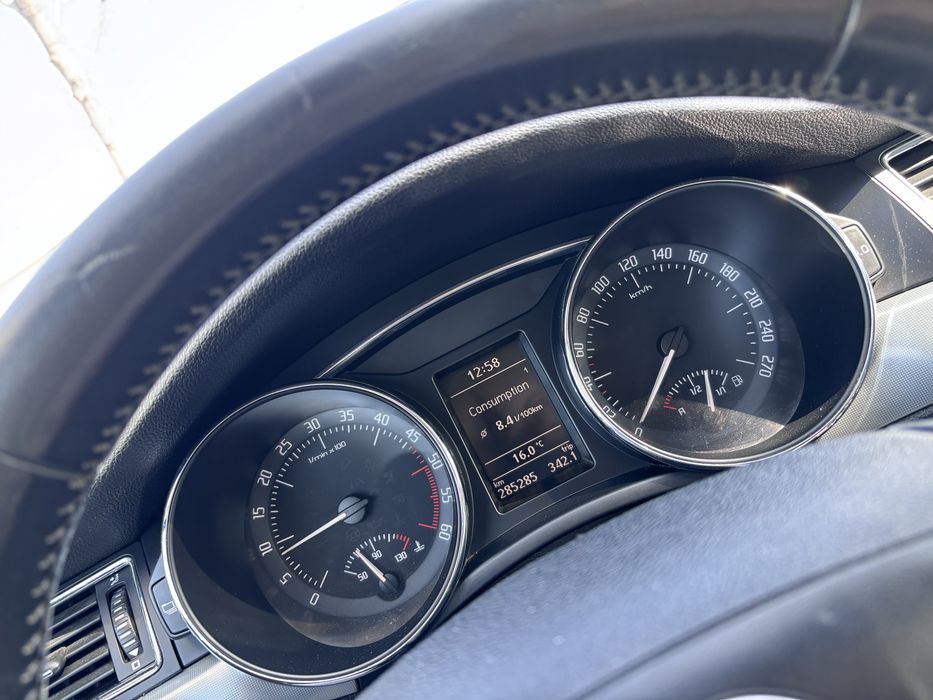 Skoda Superb 2  2009 2.0 170cp