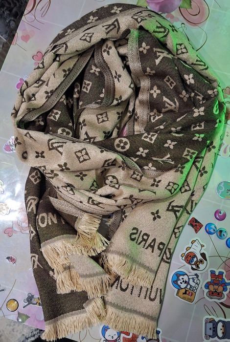 Esarfa-fular foarte calduroasa