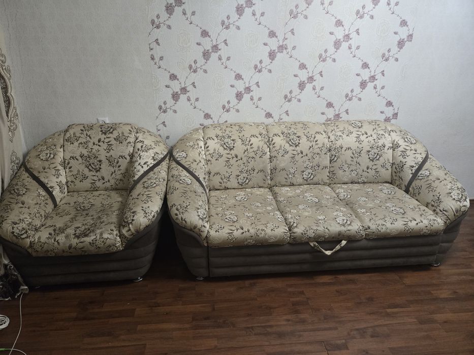 Продам мягкий уголок