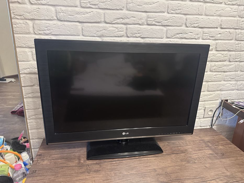 Продам телевизор