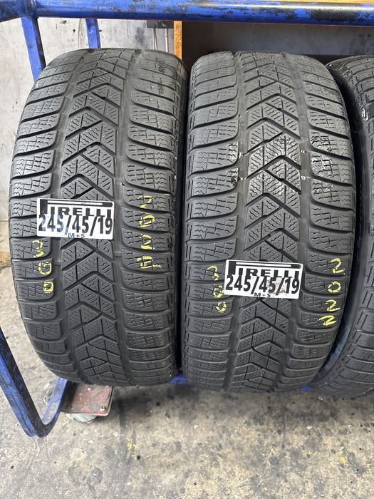 245/45/19 Pirelli M+S