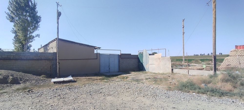 Nazarbek Turkiston maxalada