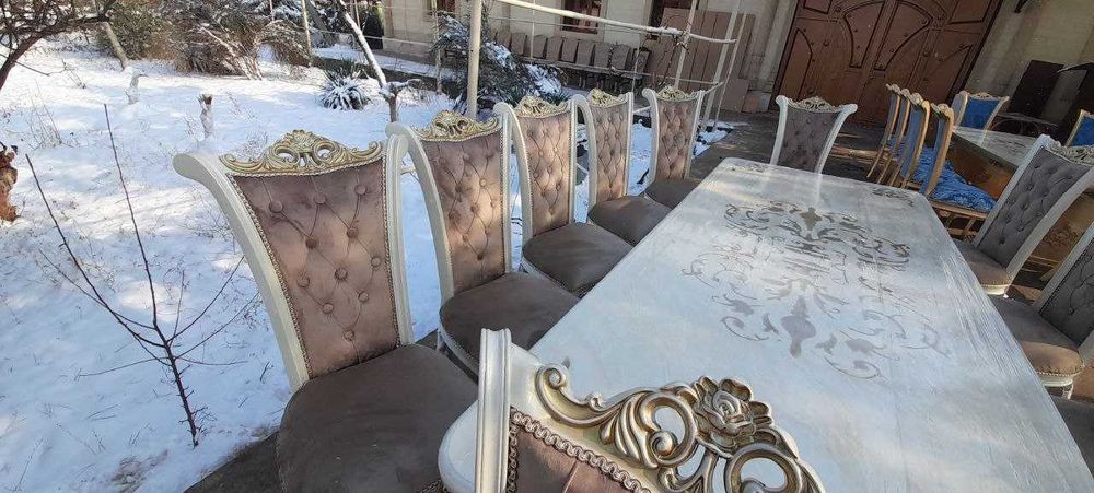 Мебель - стол , стул