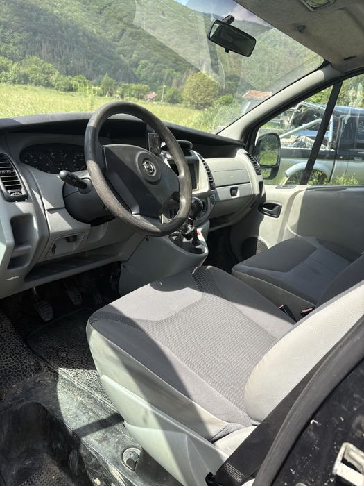 Opel Vivaro 1.9cdti за части