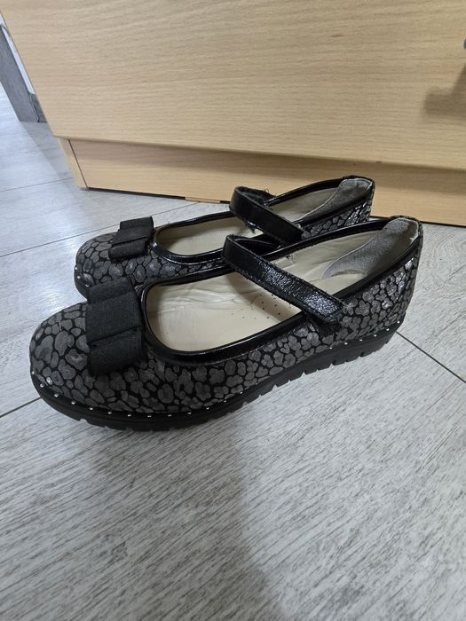 Туфли в школу на девочку