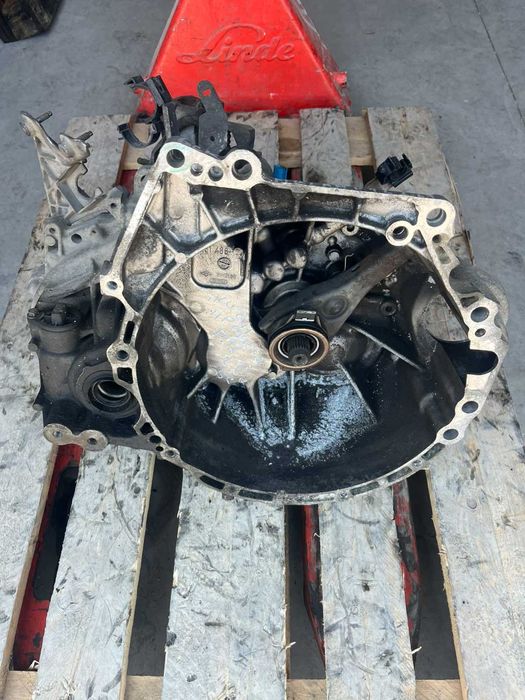 Скоростна Кутия NISSAN PRIMIERA 2.2I 05г.-Ръчна 6ск.