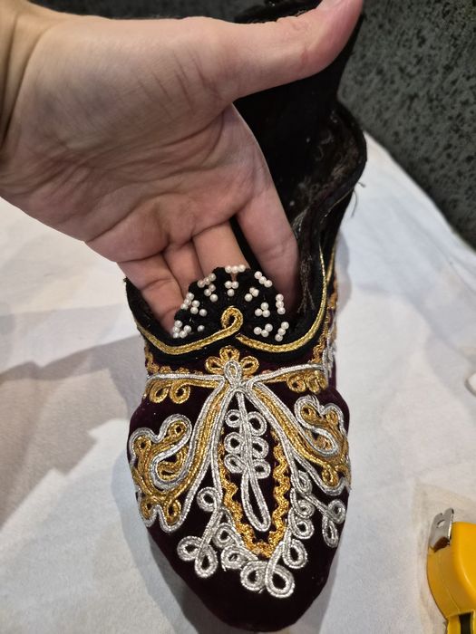 Родопски шити терлици