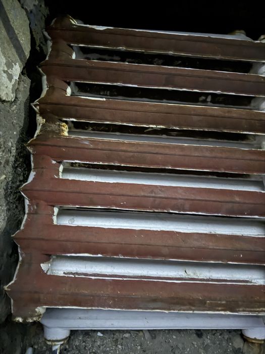 Продам чугунные батареи