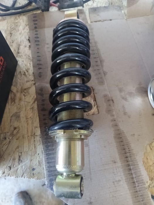 Продам амортизатор