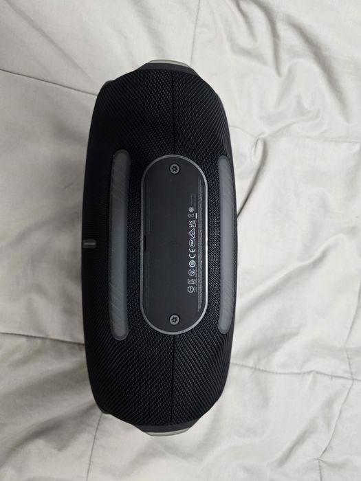 Колонка портативная JBL