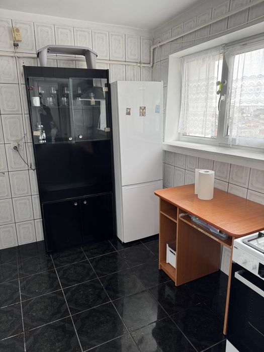 Inchiriez apartament Popa Sapca