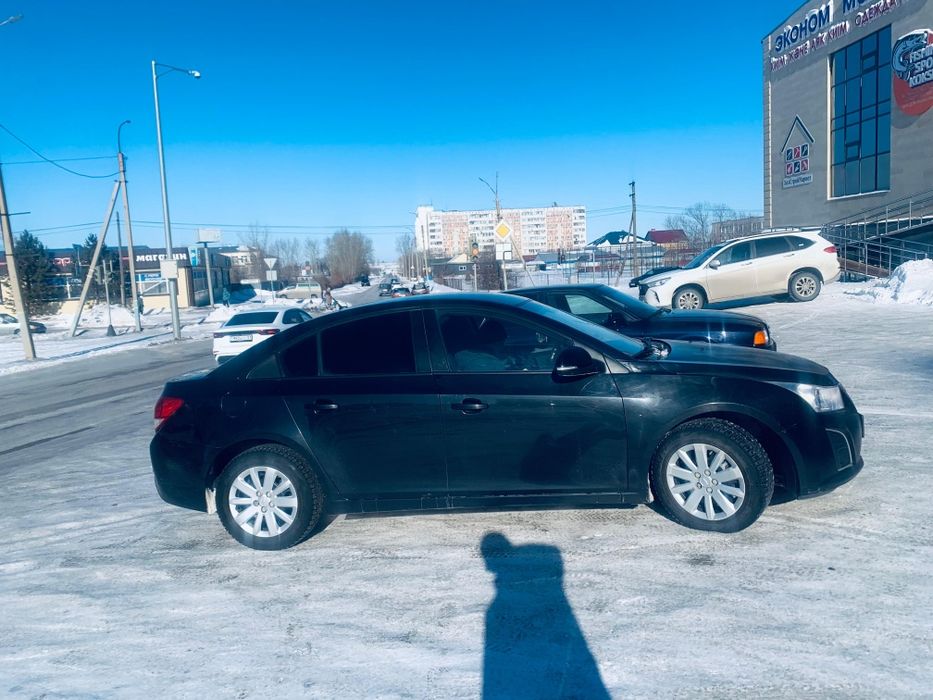 Продам срочно Шевроле Круз