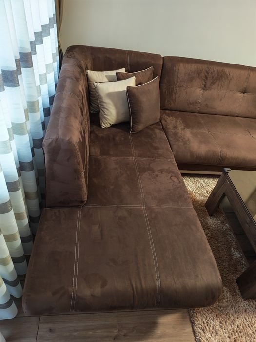 Ъглов диван с функция сън