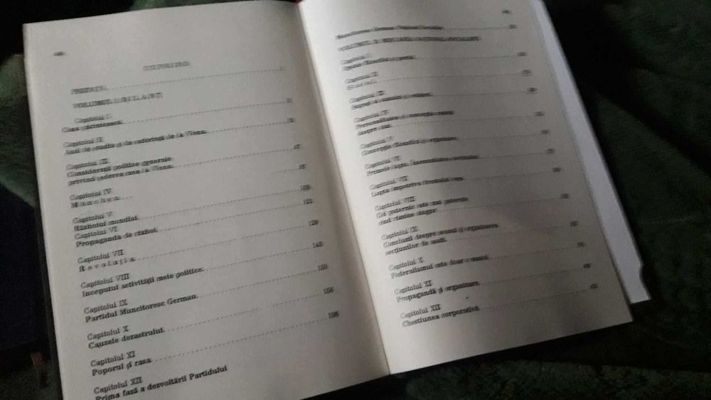 MEIN KAMPF in limba romana 2 volume ed LUX varianta necenzurat AN 1993