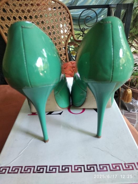 Туфли, натуральная лаковая кожа