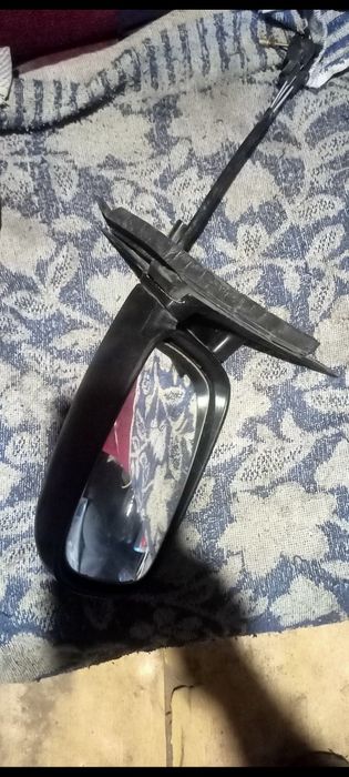 Продам зеркало на Пассат б3