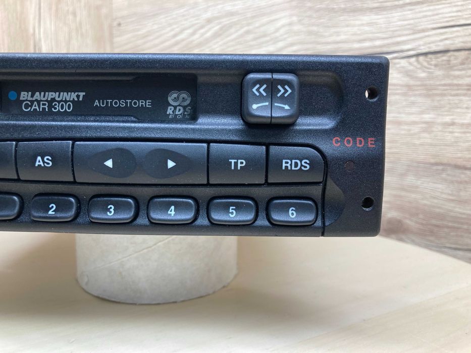 Opel Radio Casetofon CD Player Blaupunkt CAR300 Omega Astra Vectra Corsa Zafira