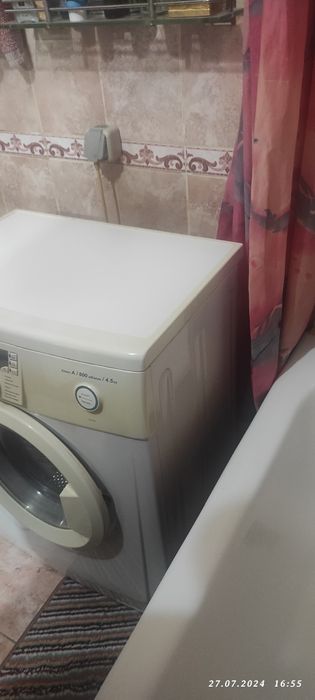 Продаю стиральную машинку
