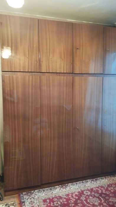 Гардероб - 4 крилен полиран гланц 200х240х60