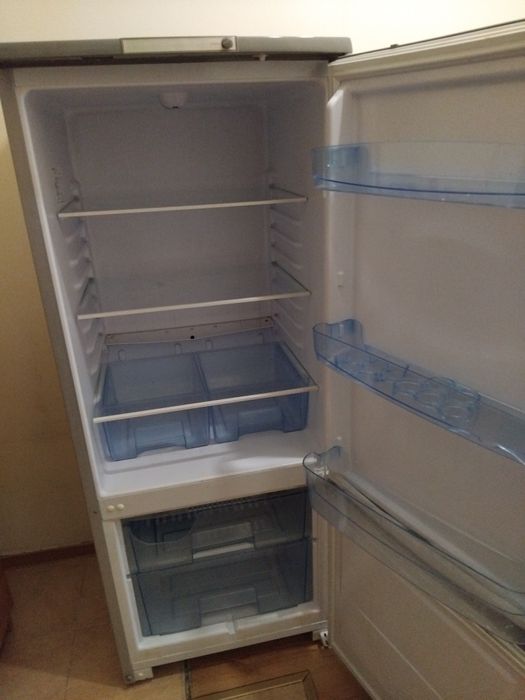 Холодильник Бирюза  и телевизор