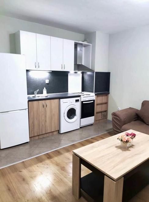 Дава се под наем Двустаен апартамент в Пловдив, Съдийски - 72 кв.м за 500 € - Снимка #2