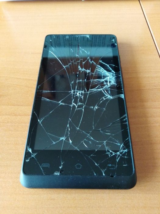 Телефони за ремонт / части