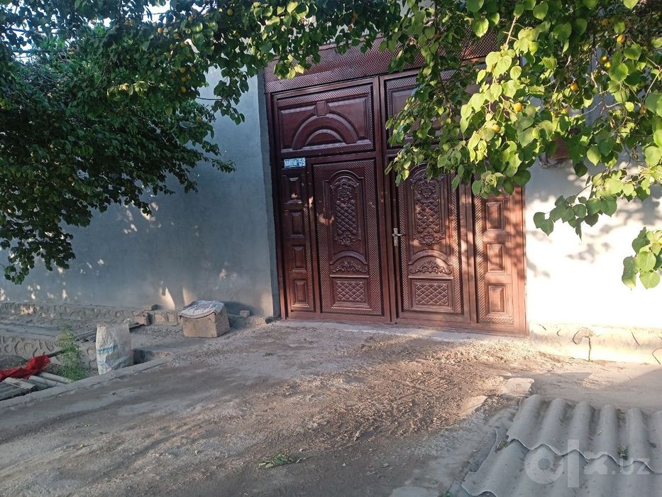 Ховли сотилади Когон туманида