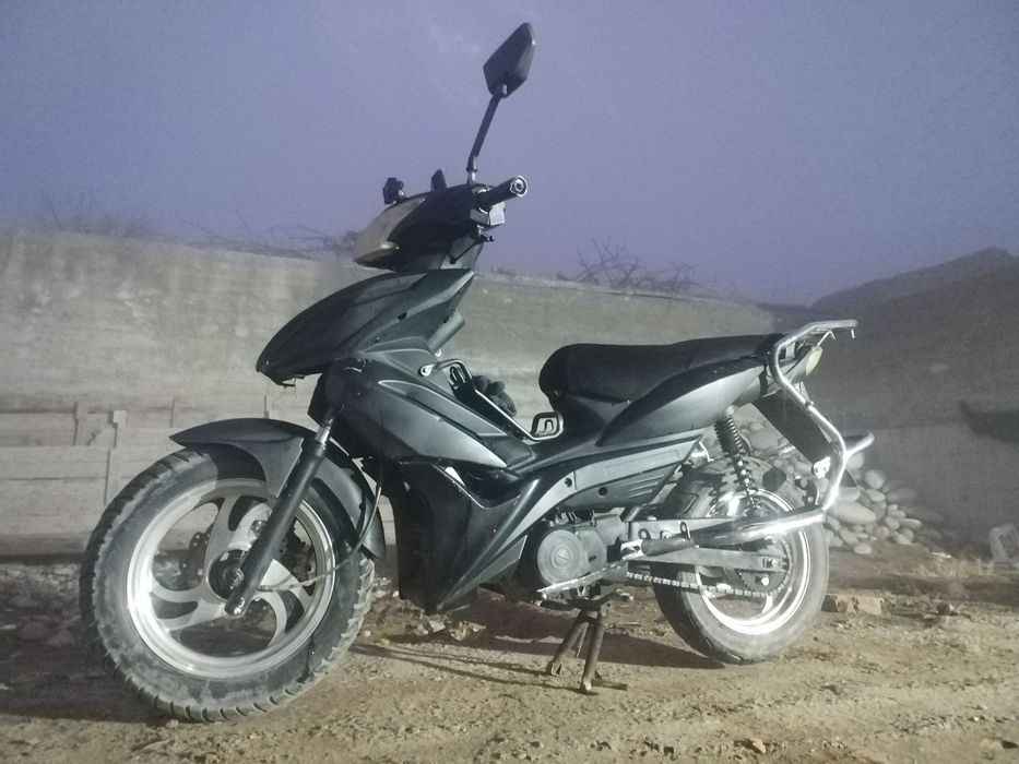 Ассалому алекум 
Скутеры 110 куба лифан
Скорст 4 та 80 махсимал
Тормиз