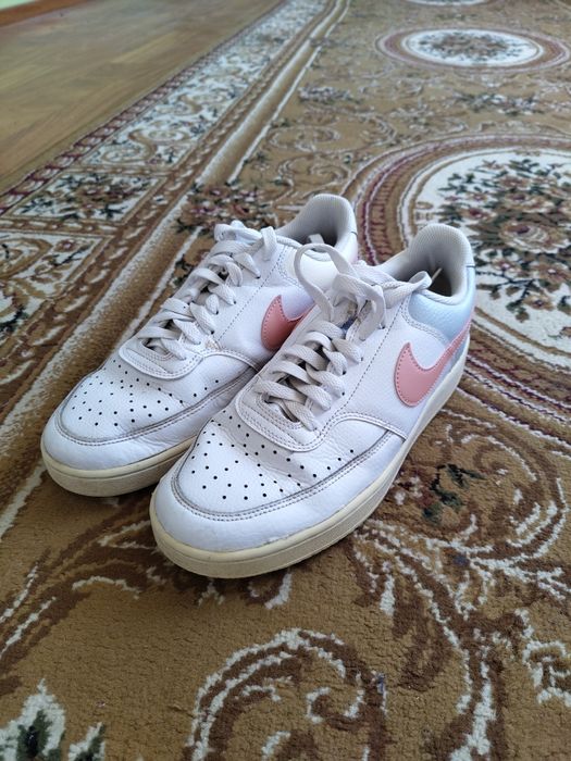 Vând încălțăminte