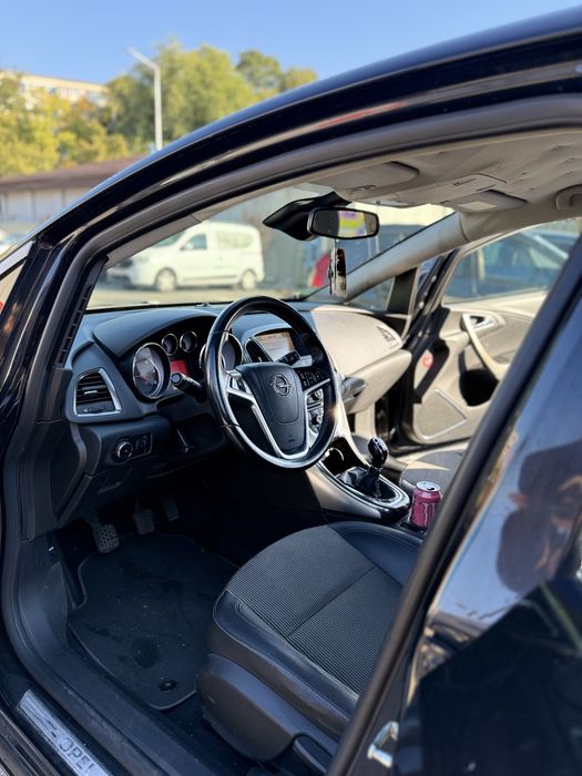 OPEL Astra 2011 — imagine 4