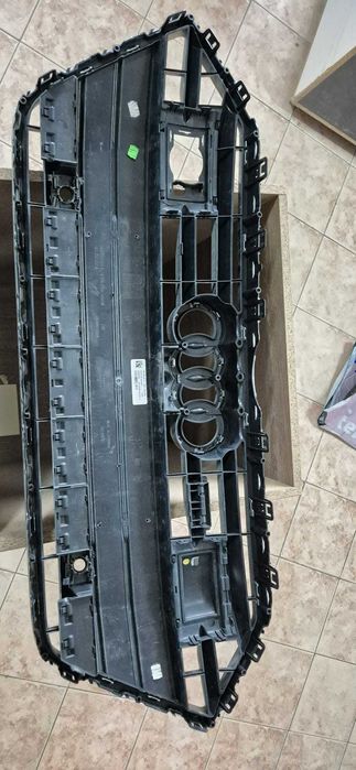 Grilă Completă Audi A7 C8 Originală - Chrome Edition + Siglă + Quattro