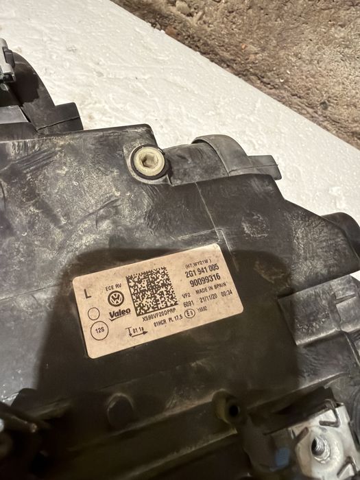 Фар за VW Polo оригинален