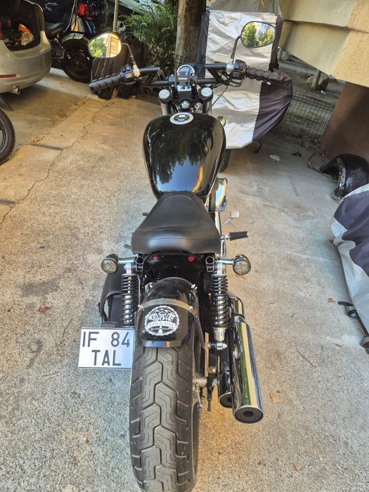 Bobber Suzuki marauder vz800