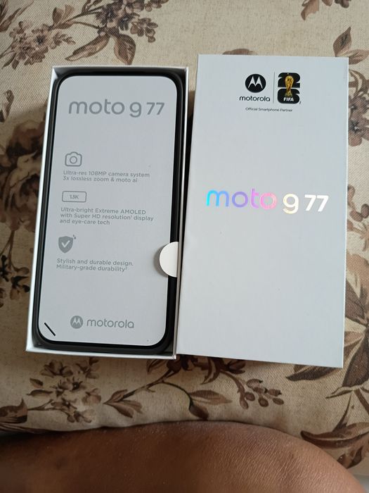 Moto G77 nou la cutie