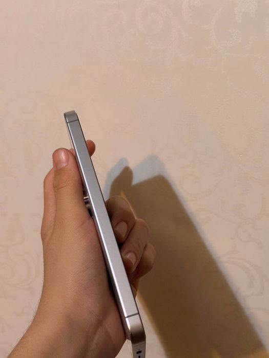 Продам Samsung S24 FE