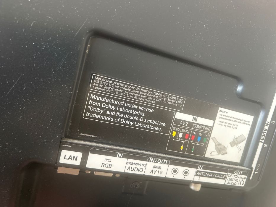 Телевизор Lg  в рабочем состоянии