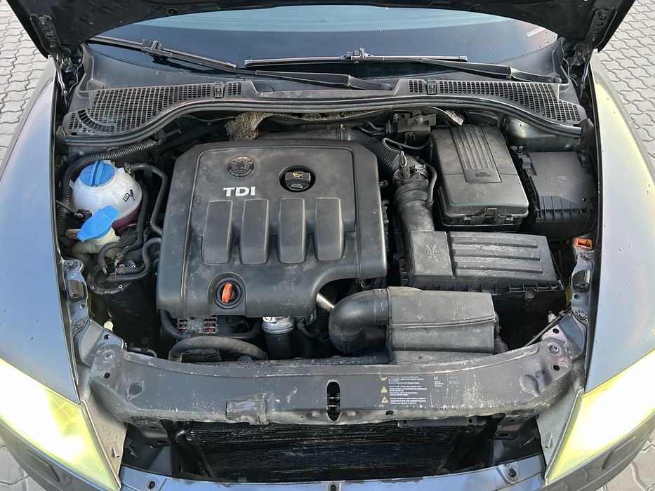 Vând skoda octavia 2