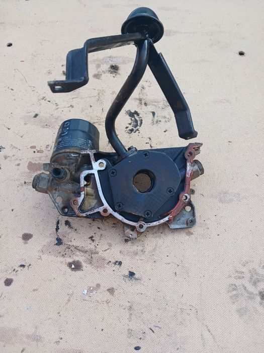 Поддон двигателя Опель Омега В объем 2,0