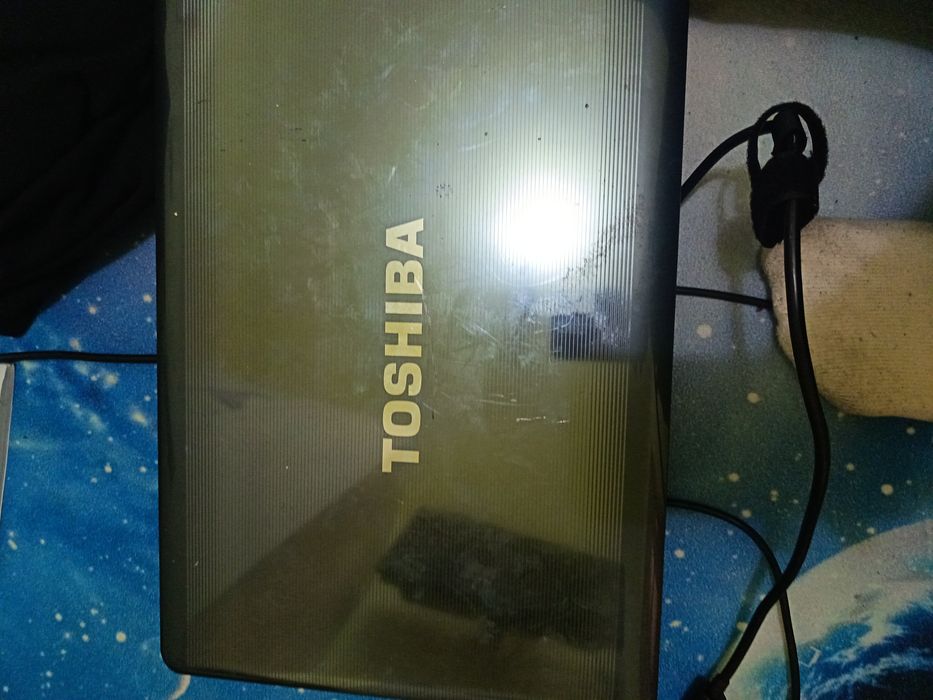 Laptop Toshiba 2005