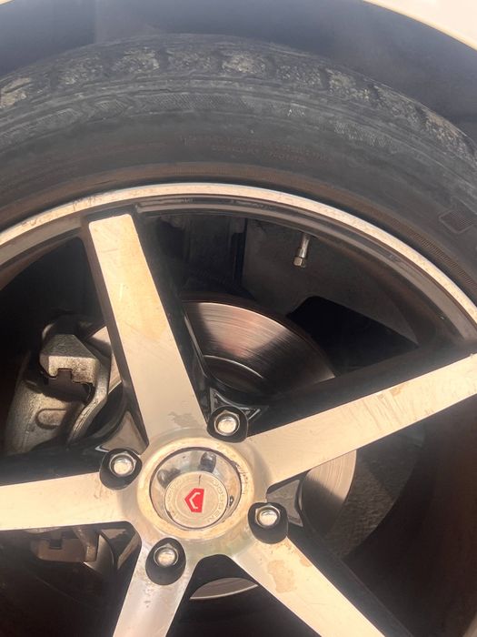 Razmer R17 .diska baloni bn  bervoraman