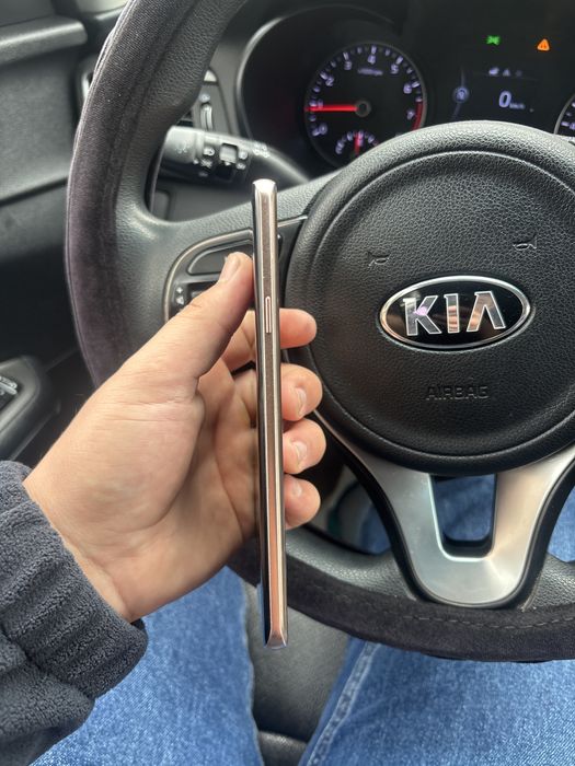 Самсунг с9+ только продажа 256 гб